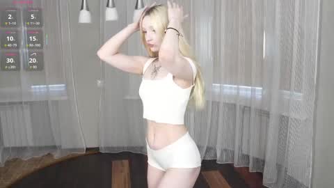 Snapshot of taitechubb chatting on 05/13/26, 03:15 taitechubb online show from 05/13/26, 03:15