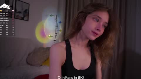 Mia online show from 01/16/26, 01:53