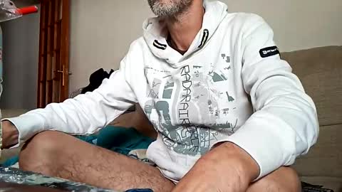 Taitotoito online show from 10/19/25, 10:05