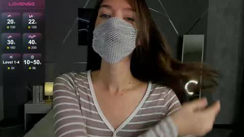 Snapshot of take_me_to_moon chatting on 10/06/25, 07:39 Sasha online show from 10/06/25, 07:39