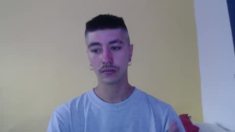 talhi_ online show from 11/18/25, 07:18