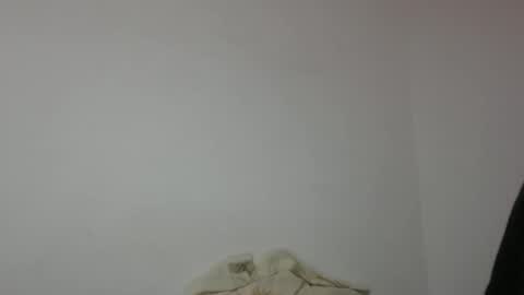 Snapshot of talhi_ chatting on 05/18/26, 05:24 talhi_ online show from 05/18/26, 05:24