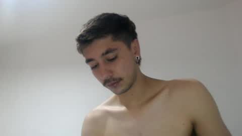 Snapshot of talhi_ chatting on 06/15/26, 04:25 talhi_ online show from 06/15/26, 04:25