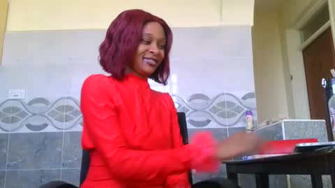 Snapshot of talia2547 chatting on 01/06/25, 09:52 heyim talia online show from 01/06/25, 09:52