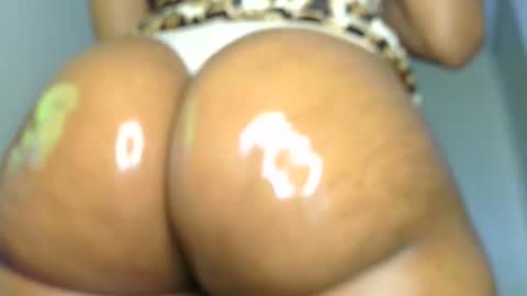 Snapshot of talia2547 chatting on 02/06/25, 11:15 heyim talia online show from 02/06/25, 11:15