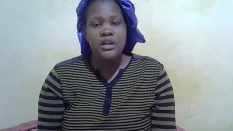 Snapshot of taliah254 chatting on 09/25/25, 11:08 taliah254 online show from 09/25/25, 11:08