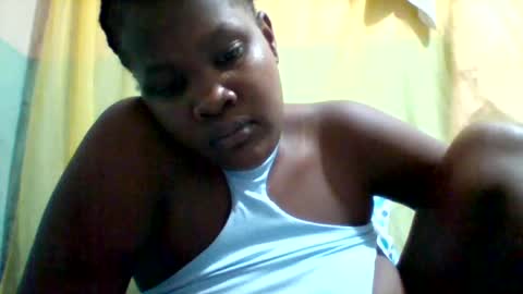 Snapshot of taliah254 chatting on 06/19/26, 06:12 taliah254 online show from 06/19/26, 06:12