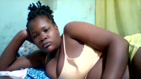 Snapshot of taliah254 chatting on 06/25/26, 05:12 taliah254 online show from 06/25/26, 05:12