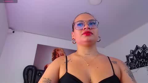 taliana36 online show from 10/17/25, 12:08