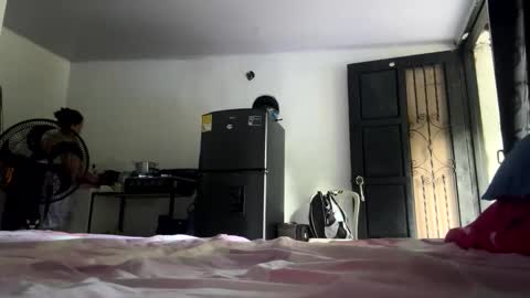 Snapshot of talianavega chatting on 09/10/25, 11:43 tali online show from 09/10/25, 11:43