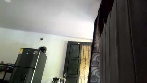 Snapshot of talianavega chatting on 09/14/25, 01:32 tali online show from 09/14/25, 01:32