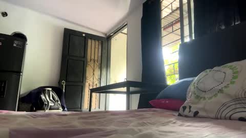 Snapshot of talianavega chatting on 09/19/25, 12:50 tali online show from 09/19/25, 12:50