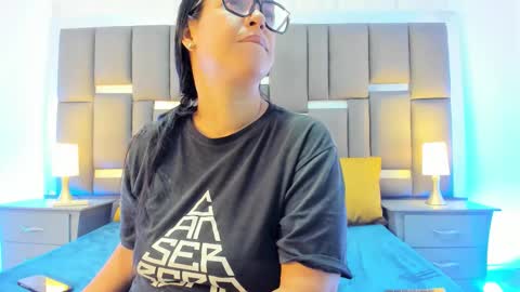 Snapshot of talianavega chatting on 09/27/25, 07:41 tali online show from 09/27/25, 07:41