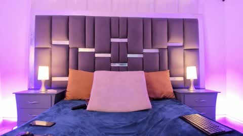 Snapshot of talianavega chatting on 10/14/25, 01:28 tali online show from 10/14/25, 01:28