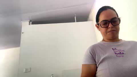 Snapshot of talianavega chatting on 10/28/25, 05:15 tali online show from 10/28/25, 05:15