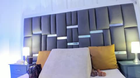 Snapshot of talianavega chatting on 11/05/25, 12:27 tali online show from 11/05/25, 12:27