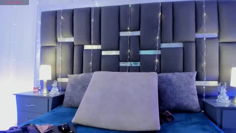 Snapshot of talianavega chatting on 11/19/25, 06:41 tali online show from 11/19/25, 06:41