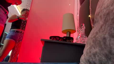 Snapshot of talianavega chatting on 11/22/25, 06:40 tali online show from 11/22/25, 06:40