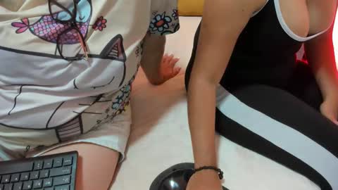 Snapshot of talianavega chatting on 12/17/25, 06:58 tali online show from 12/17/25, 06:58