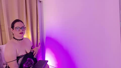 Snapshot of talianavega chatting on 04/15/26, 09:15 tali online show from 04/15/26, 09:15