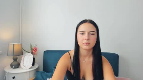 taliasensitive online show from 09/23/25, 08:39