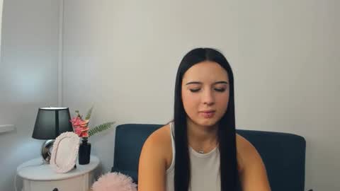 taliasensitive online show from 10/04/25, 07:50