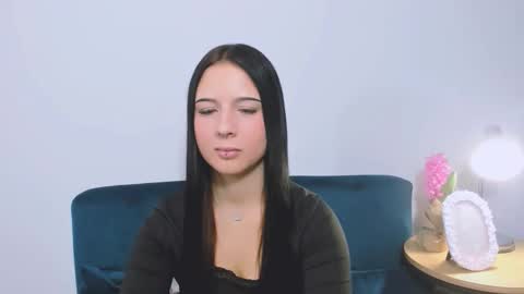 taliasensitive online show from 11/25/25, 09:26