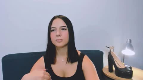 taliasensitive online show from 12/15/25, 07:18