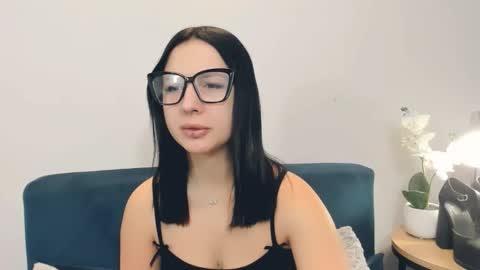 Snapshot of taliasensitive chatting on 02/13/26, 06:42 taliasensitive online show from 02/13/26, 06:42