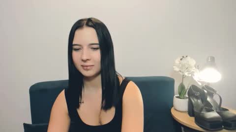 Snapshot of taliasensitive chatting on 03/23/26, 02:21 taliasensitive online show from 03/23/26, 02:21