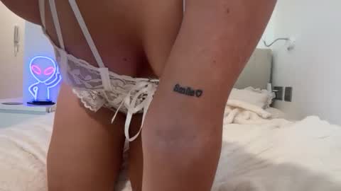 Snapshot of taliavaine chatting on 09/25/25, 05:05 Talia online show from 09/25/25, 05:05