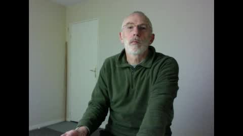 Snapshot of taliesin4321 chatting on 12/29/24, 08:15 Jack Pierrot online show from 12/29/24, 08:15