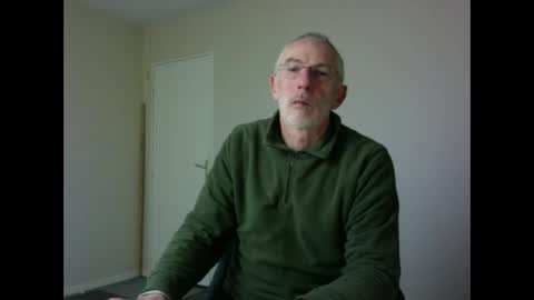 Snapshot of taliesin4321 chatting on 12/31/24, 06:46 Jack Pierrot online show from 12/31/24, 06:46