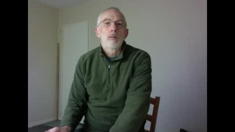 Snapshot of taliesin4321 chatting on 01/04/25, 03:49 Jack Pierrot online show from 01/04/25, 03:49