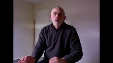 Snapshot of taliesin4321 chatting on 02/09/25, 02:18 Jack Pierrot online show from 02/09/25, 02:18