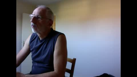 Snapshot of taliesin4321 chatting on 09/09/25, 06:57 Jack Pierrot online show from 09/09/25, 06:57