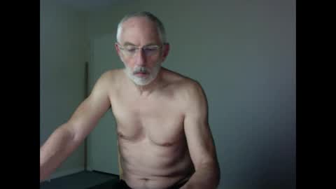 Snapshot of taliesin4321 chatting on 09/20/25, 07:04 Jack Pierrot online show from 09/20/25, 07:04