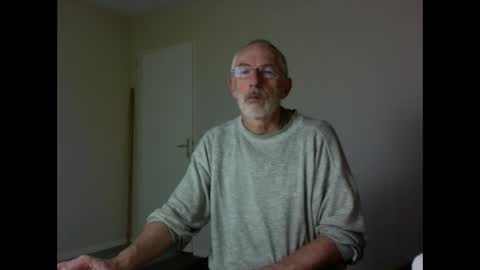 Snapshot of taliesin4321 chatting on 10/20/25, 06:52 Jack Pierrot online show from 10/20/25, 06:52