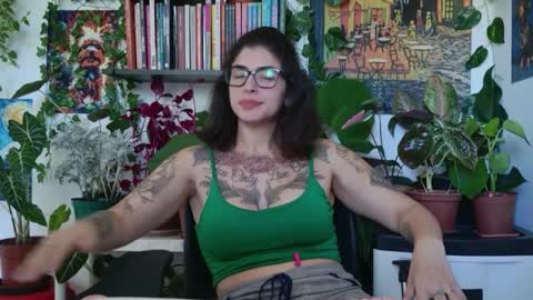 Snapshot of talimajid chatting on 04/09/26, 10:09 Tali Majid online show from 04/09/26, 10:09