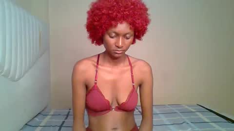 Snapshot of talisha_smiley chatting on 03/18/26, 01:31 talisha smiles online show from 03/18/26, 01:31