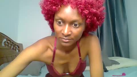 Snapshot of talisha_smiley chatting on 04/25/26, 08:28 talisha smiles online show from 04/25/26, 08:28