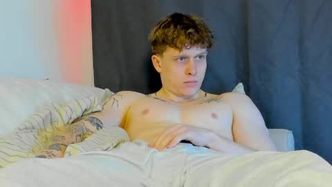 Snapshot of talkinghead7 chatting on 04/22/26, 04:08 Colin online show from 04/22/26, 04:08