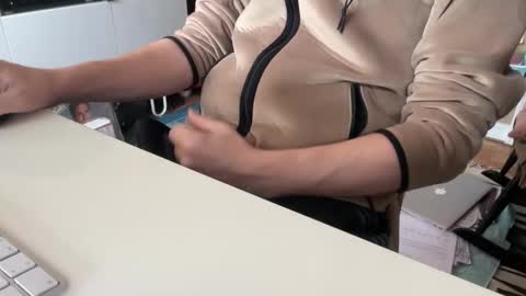 Snapshot of talkinjazz chatting on 02/12/26, 01:39 talkinjazz online show from 02/12/26, 01:39