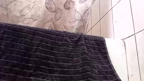 tall6feet7inch online show from 12/23/25, 02:20