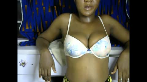 Snapshot of tall_choco chatting on 03/25/26, 07:20 tall_choco online show from 03/25/26, 07:20