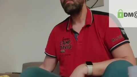 Snapshot of tallboy77eu chatting on 12/23/24, 12:03 Aligator online show from 12/23/24, 12:03