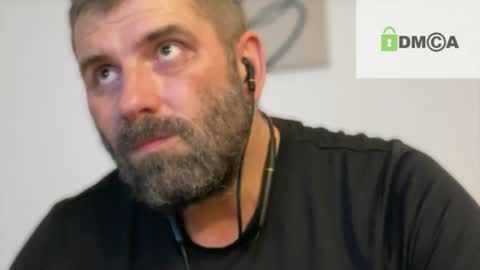 Snapshot of tallboy77eu chatting on 12/26/24, 02:33 Aligator online show from 12/26/24, 02:33