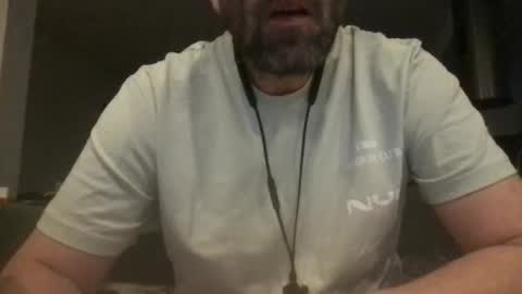 Snapshot of tallboy77eu chatting on 04/21/26, 06:23 Aligator online show from 04/21/26, 06:23