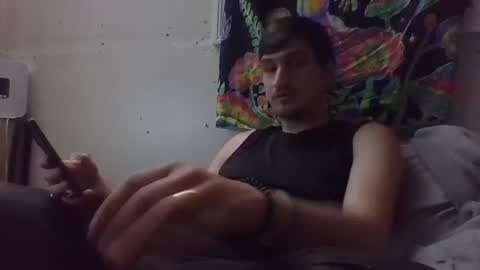 tallerandhandsomer online show from 11/18/25, 12:09