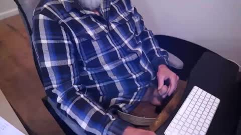 tallguy4unow online show from 03/27/26, 05:23